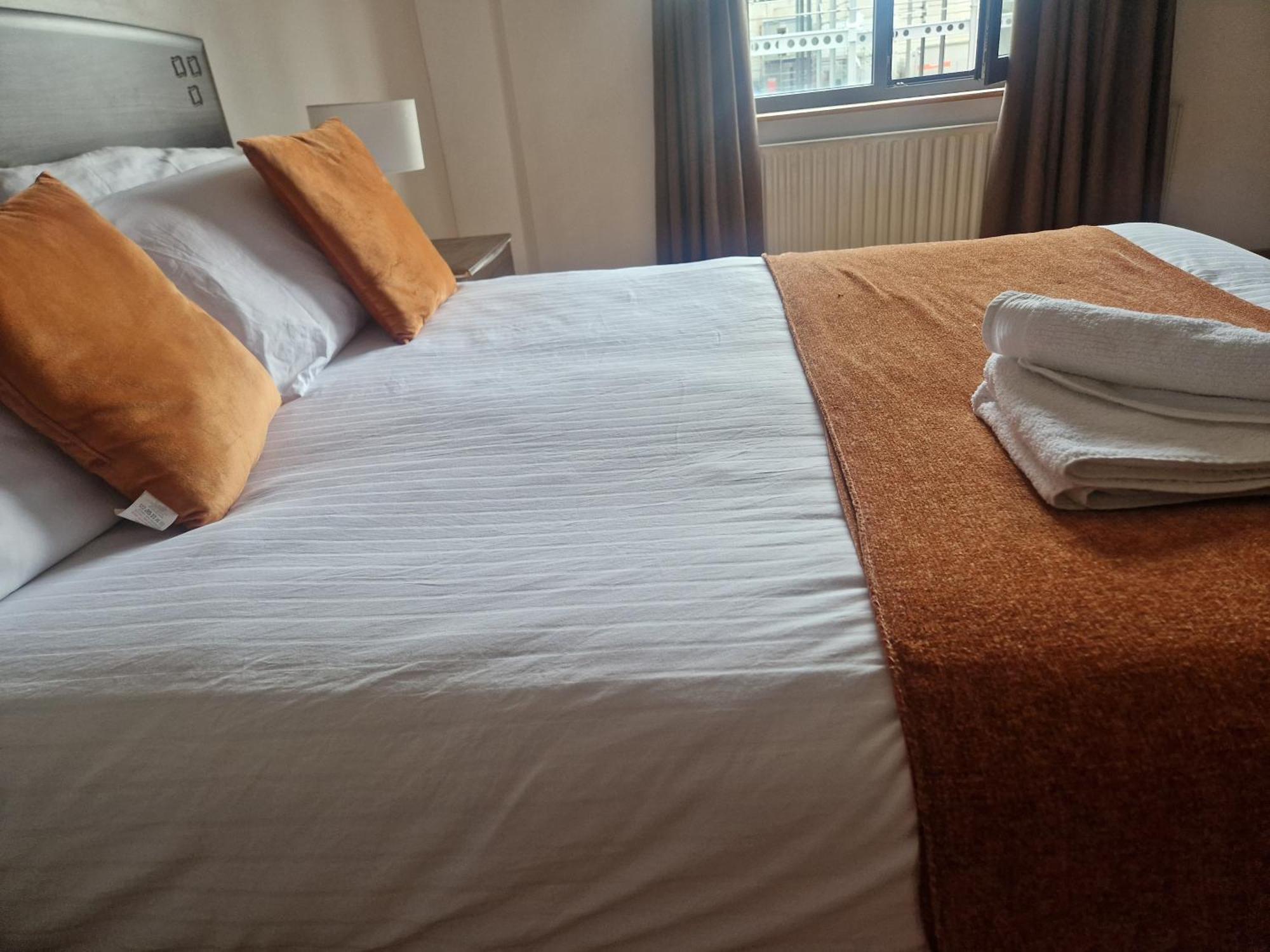 Modern Flat In City * Limerick