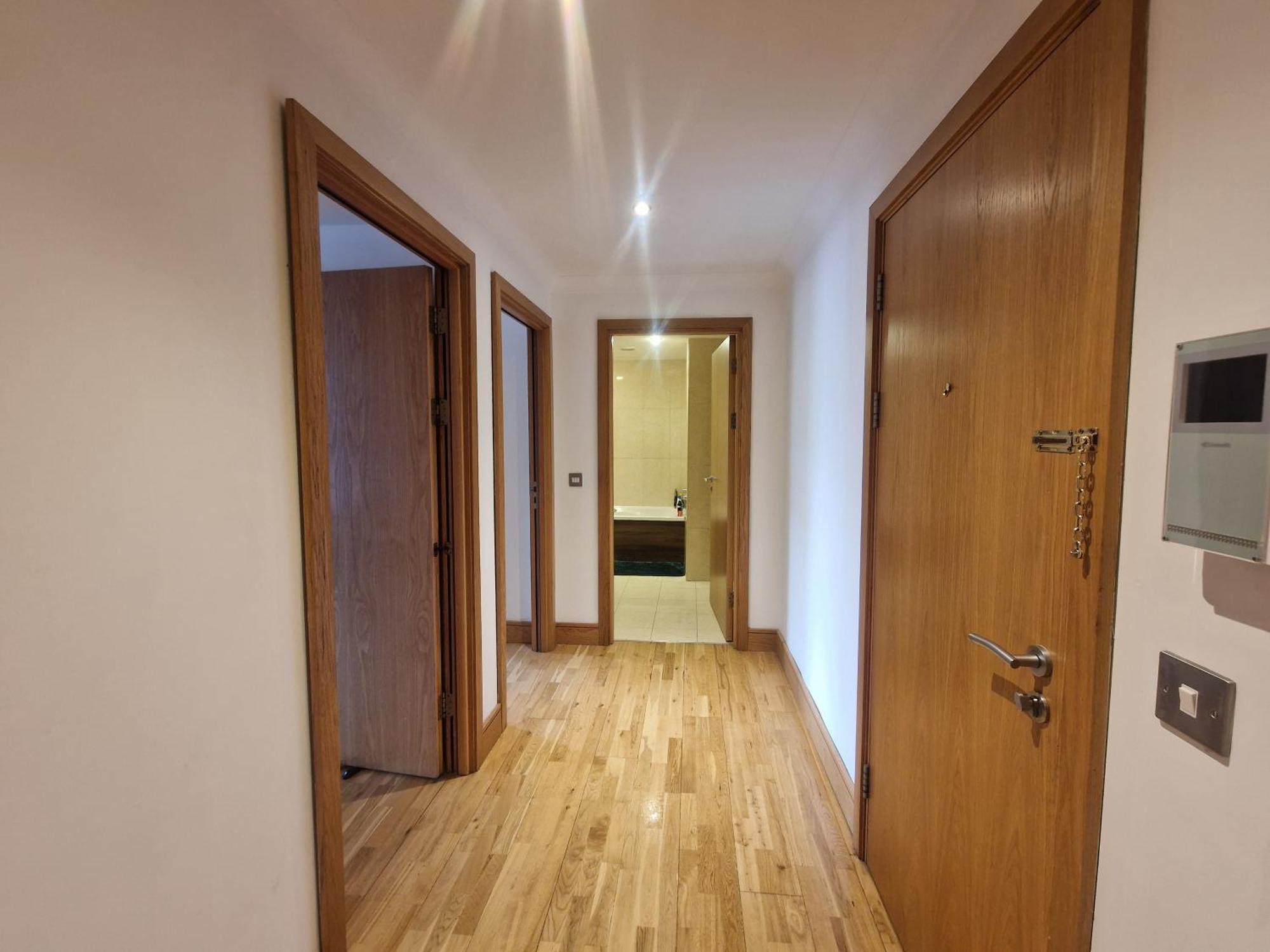 Modern Flat In City * Limerick